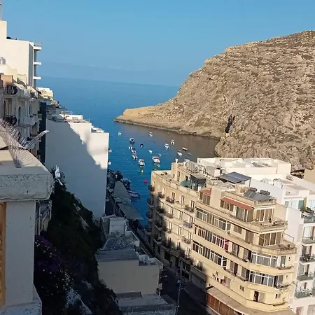 Cozy Xlendi